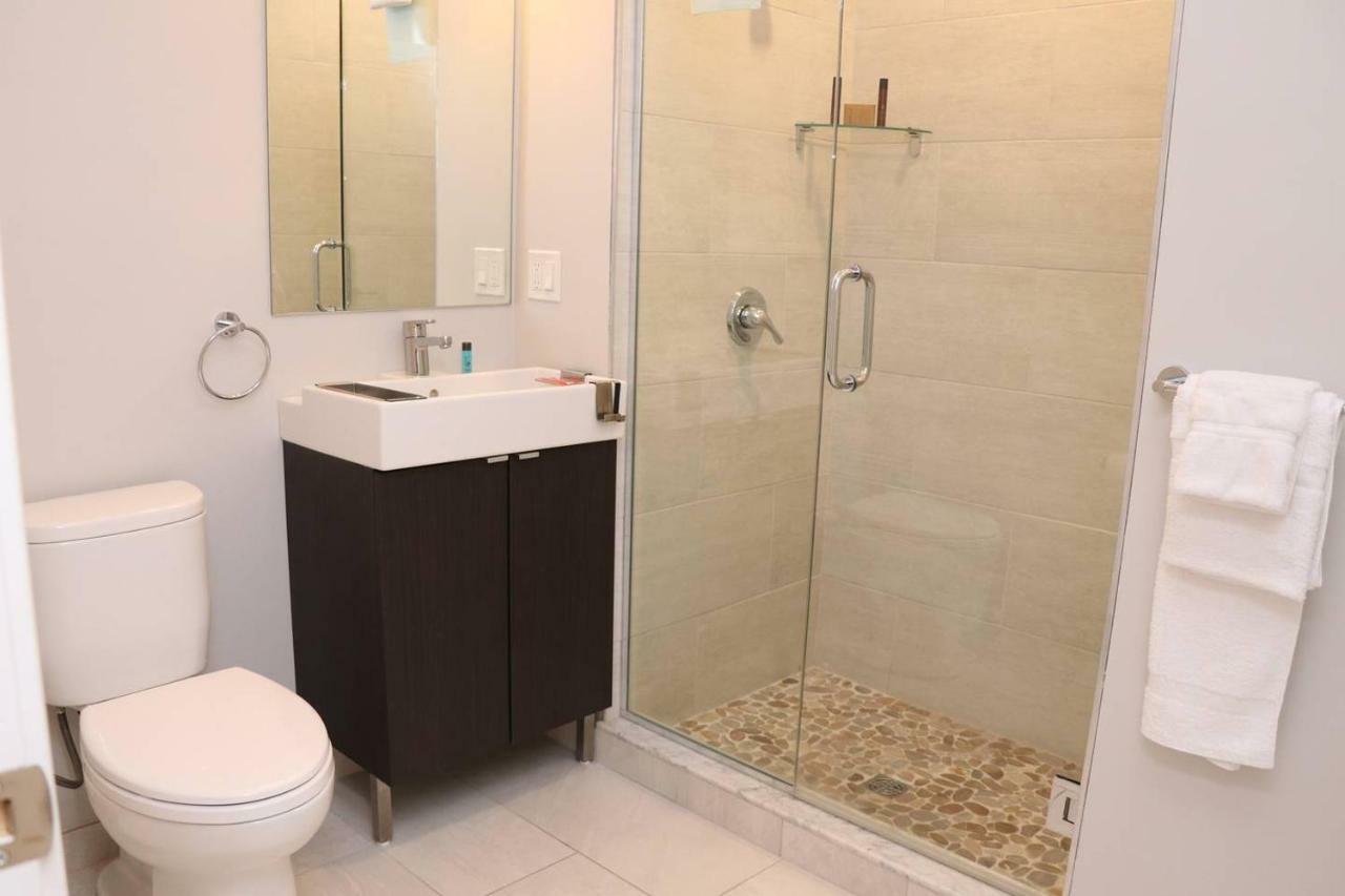 Stylish Studio In Brookline-5Min Train To Boston.. #2 Екстериор снимка