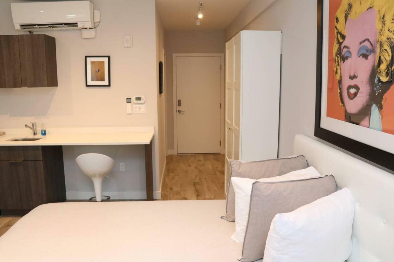 Stylish Studio In Brookline-5Min Train To Boston.. #2 Екстериор снимка